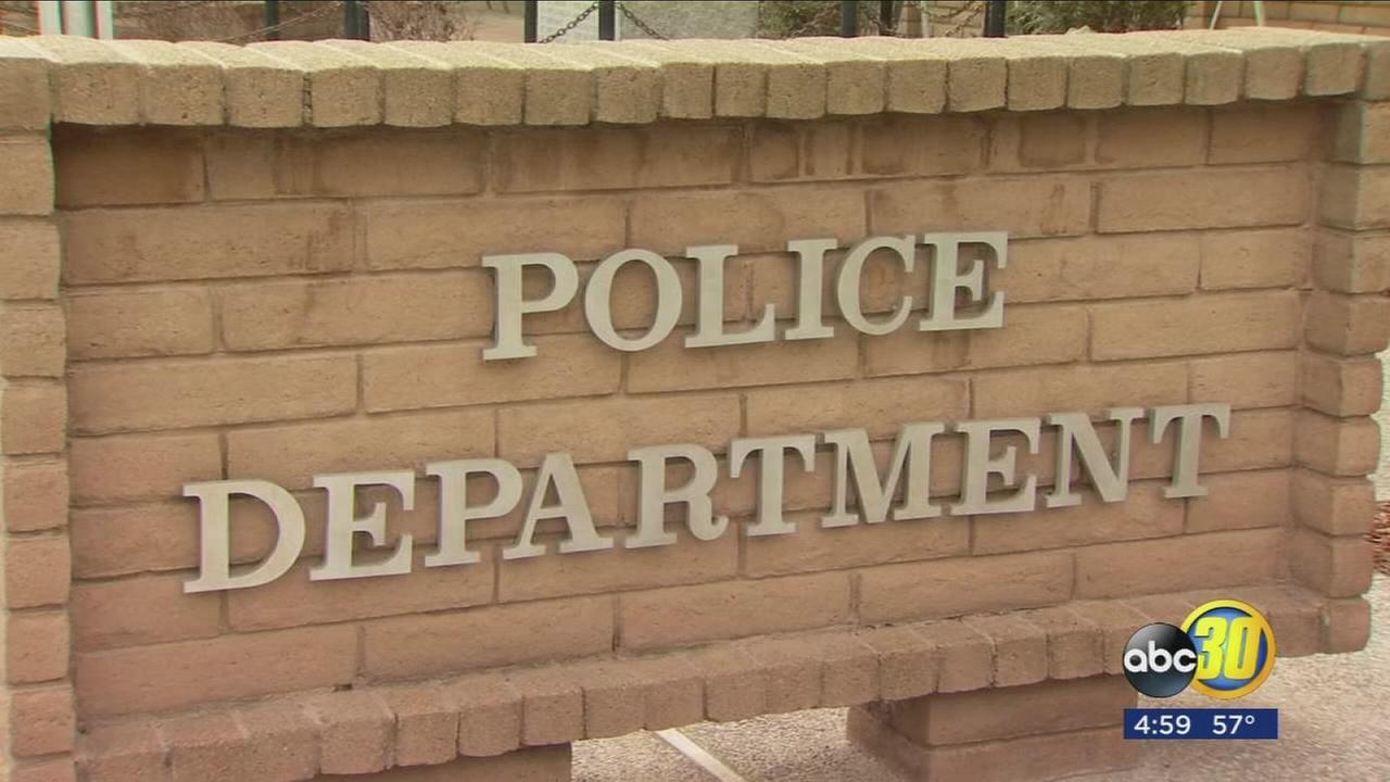 Reedley Police searching for suspects who smashed windows of several cars