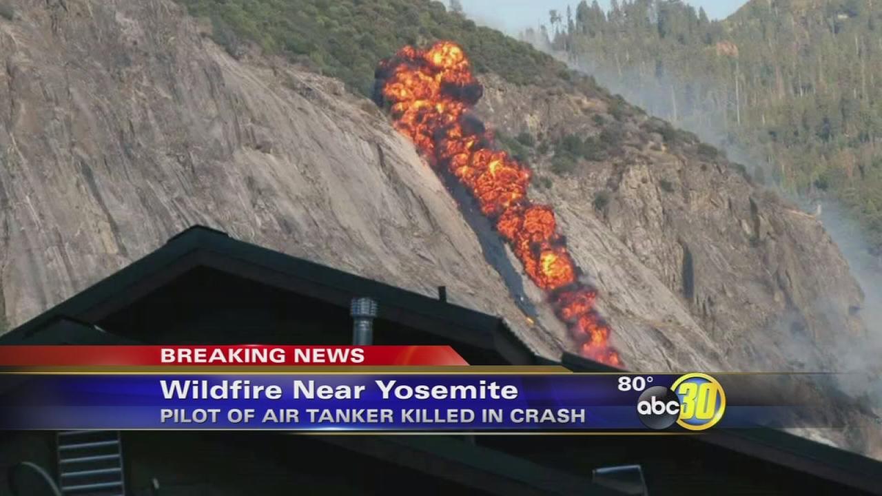 Pilot in Yosemite airtanker crash has died