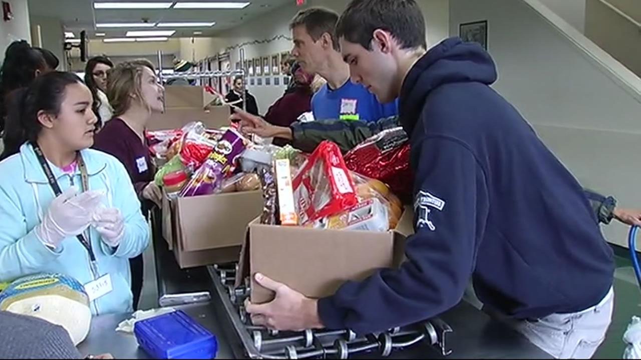Sacred Heart donates healthy Christmas meals to 3,200