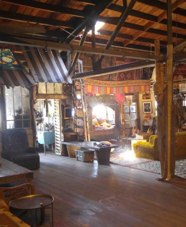 PHOTOS A look inside the Oakland Ghost Ship collective warehouse