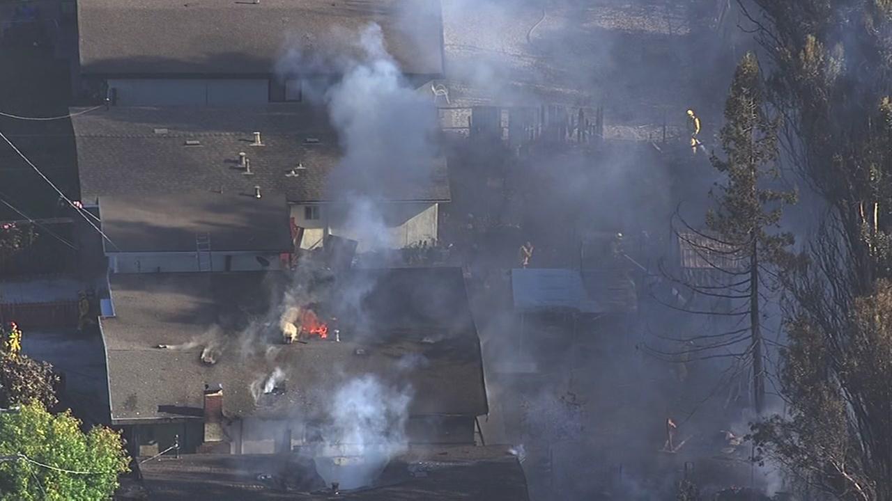 PHOTOS Fire in Petaluma burning multiple homes