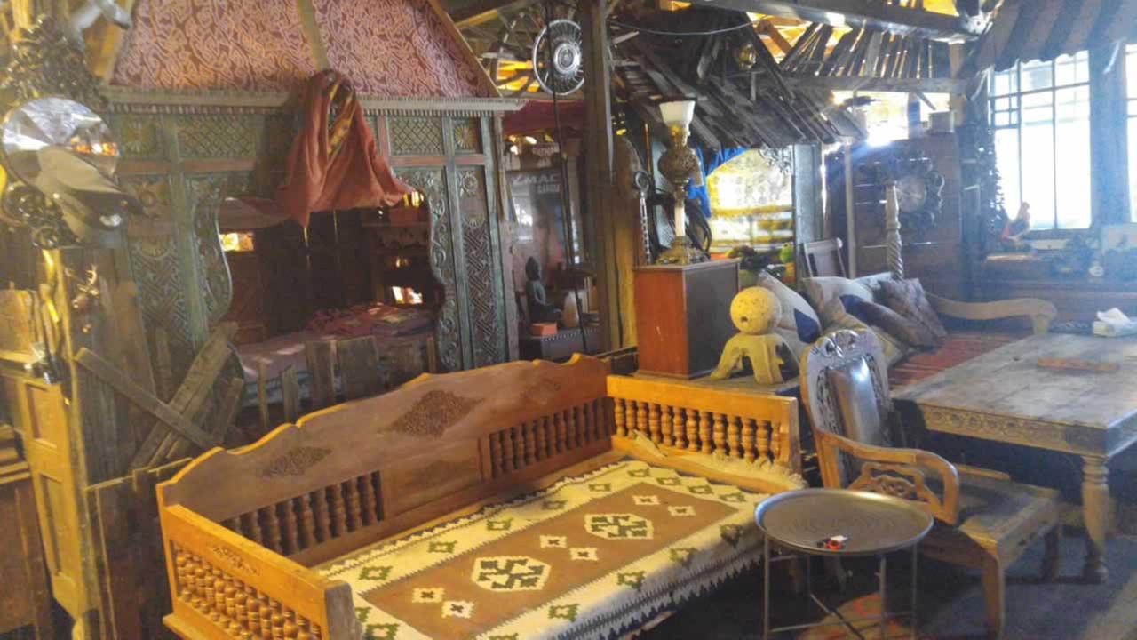 PHOTOS A look inside the Oakland Ghost Ship collective warehouse