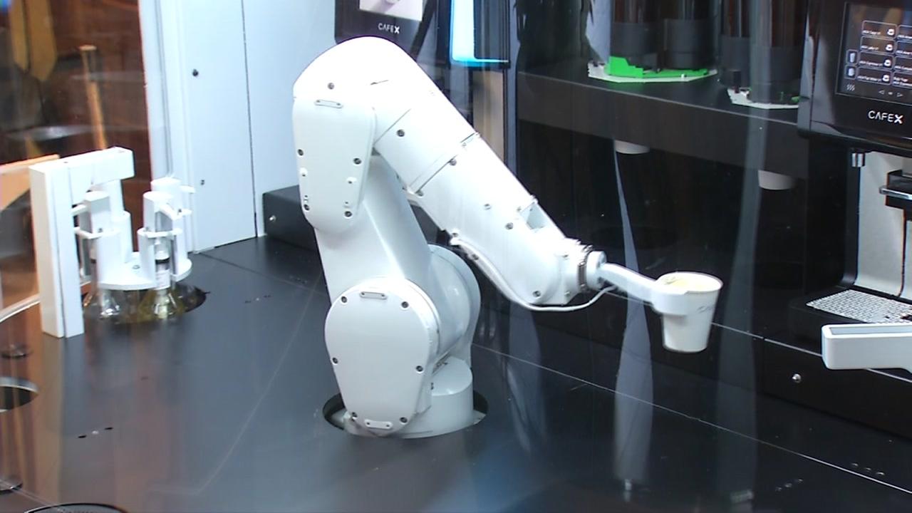 Experts: Robots could soon become skilled enough to do white collar jobs - KGO-TV