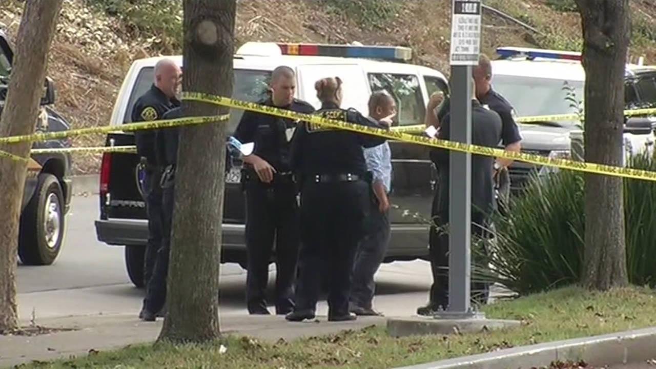 One man found dead in Oakland, one detained for questioning