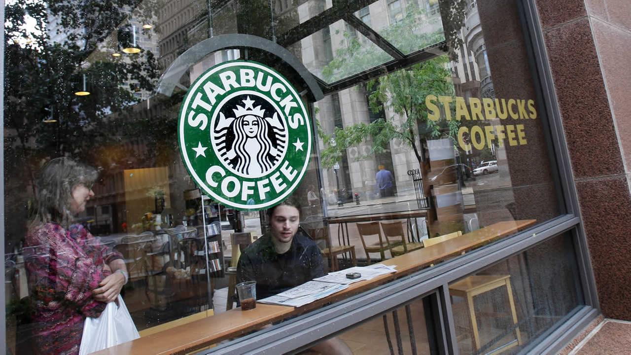 Starbucks bans engagement rings on baristas