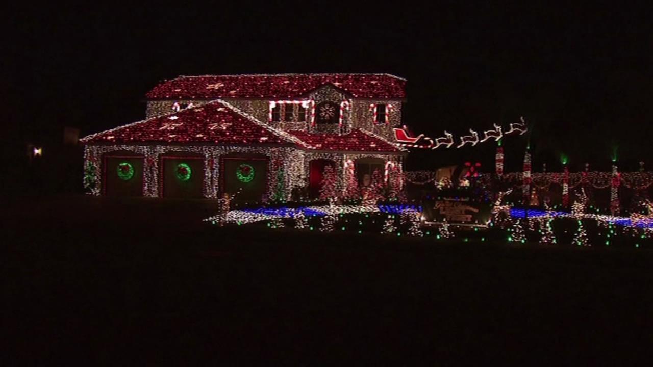 fresno county family s christmas decorations getting fresno county family s christmas decorations getting