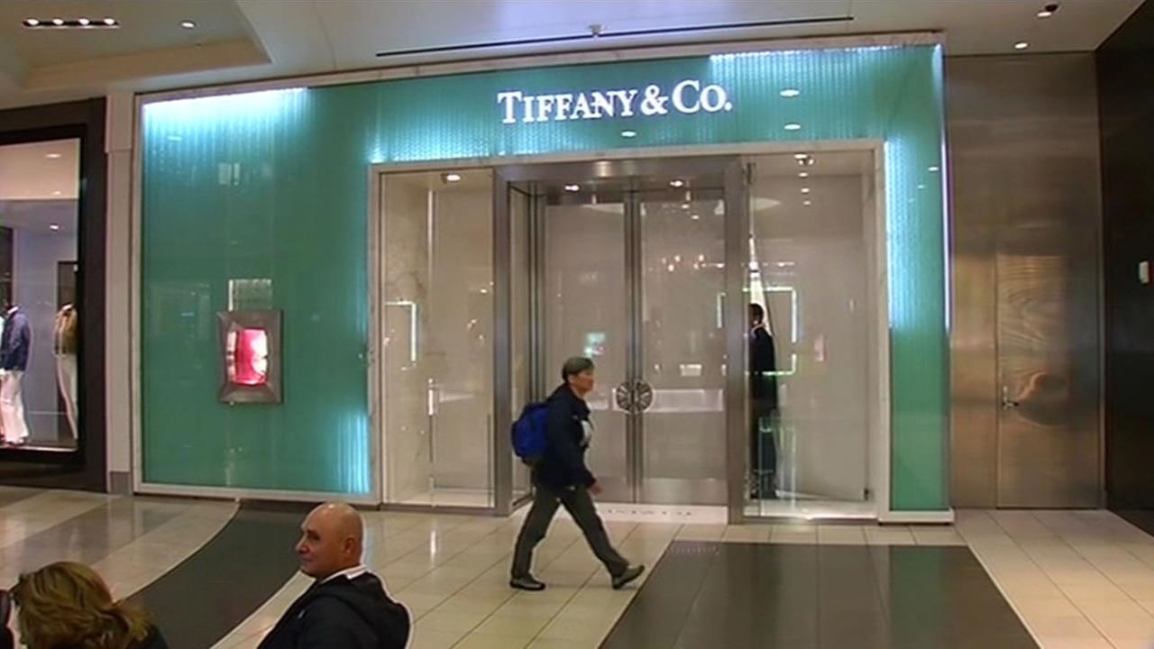 tiffany store robbed