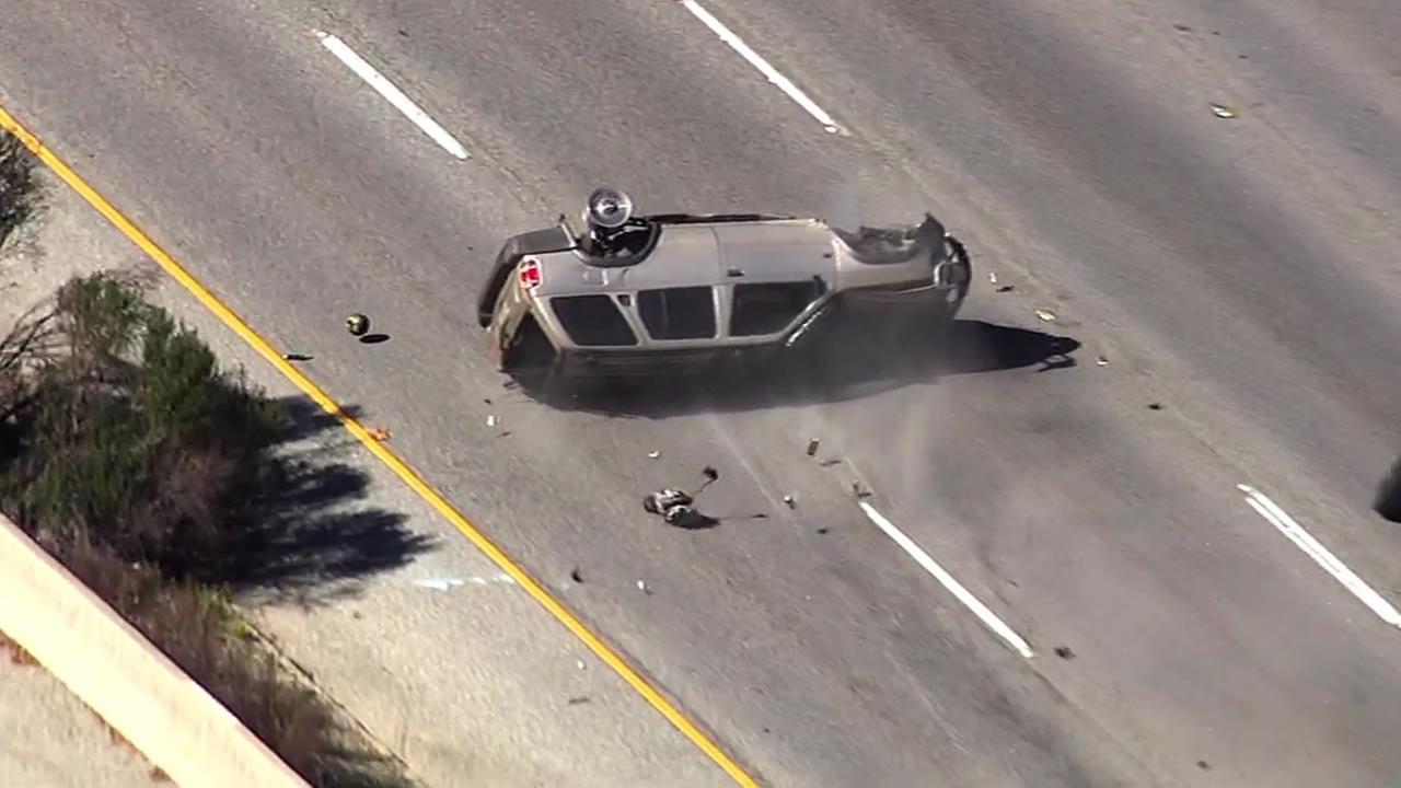 PHOTOS Highspeed chase ends in rollover crash on I280, drivers