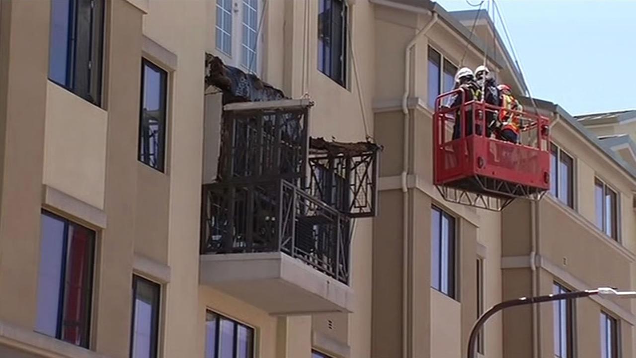 Six dead, seven critically injured in apartment balcony collapse in
