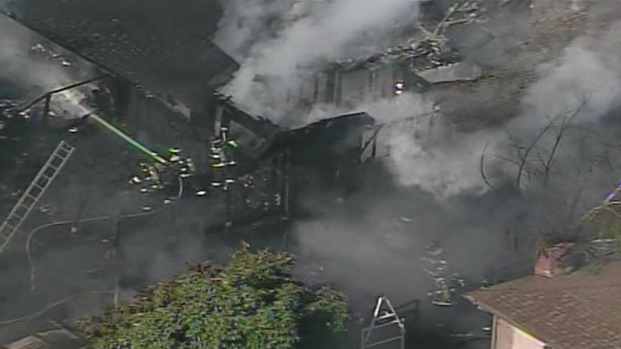 One person dies in twoalarm fire at Union City apartment building on