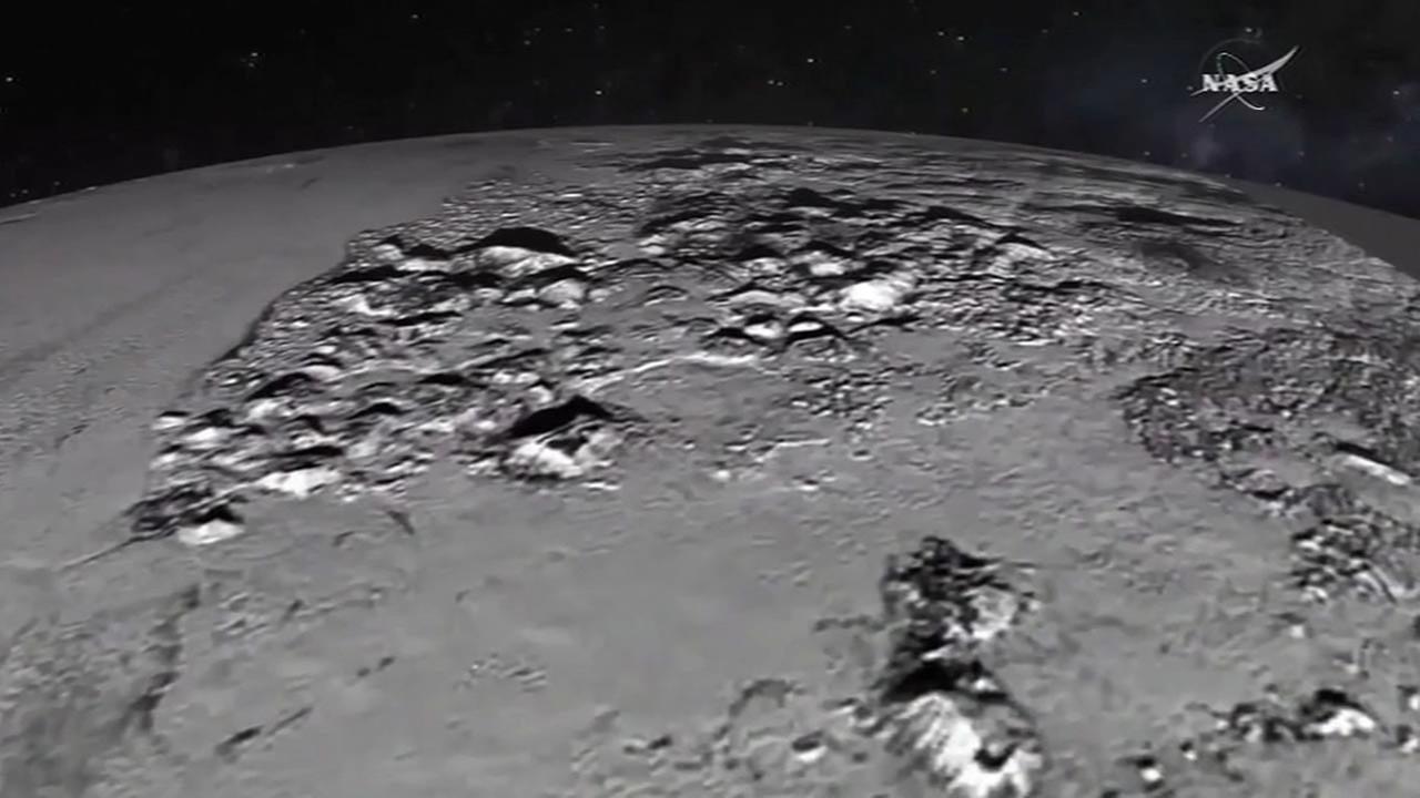 nasa-scientists-amazed-with-new-horizons-latest-images-of-pluto