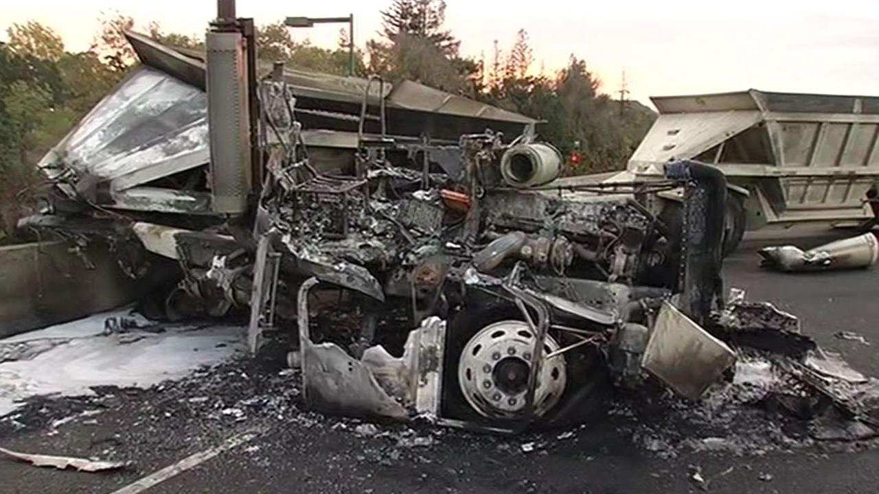 Fiery Big Rig Crash Snarls Traffic On I-680 In Walnut Creek | Abc7news.com