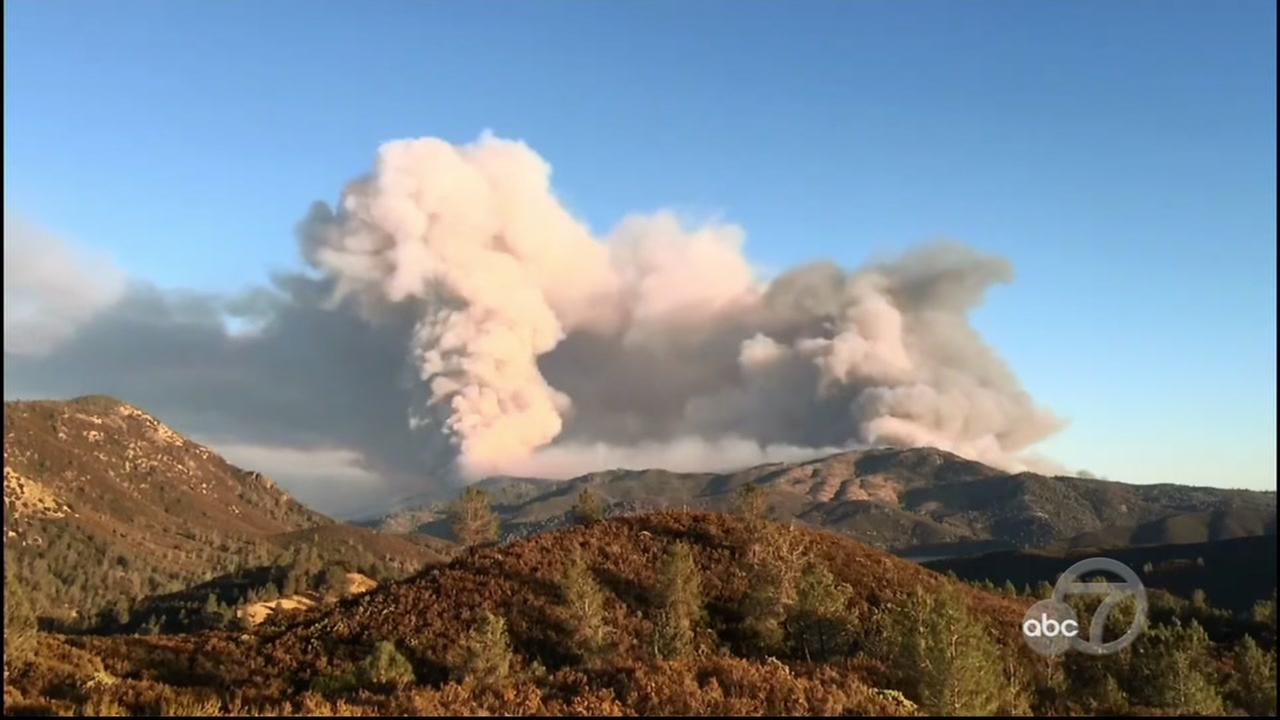 Detwiler Fire near Yosemite National Park burns over 70,000 acres