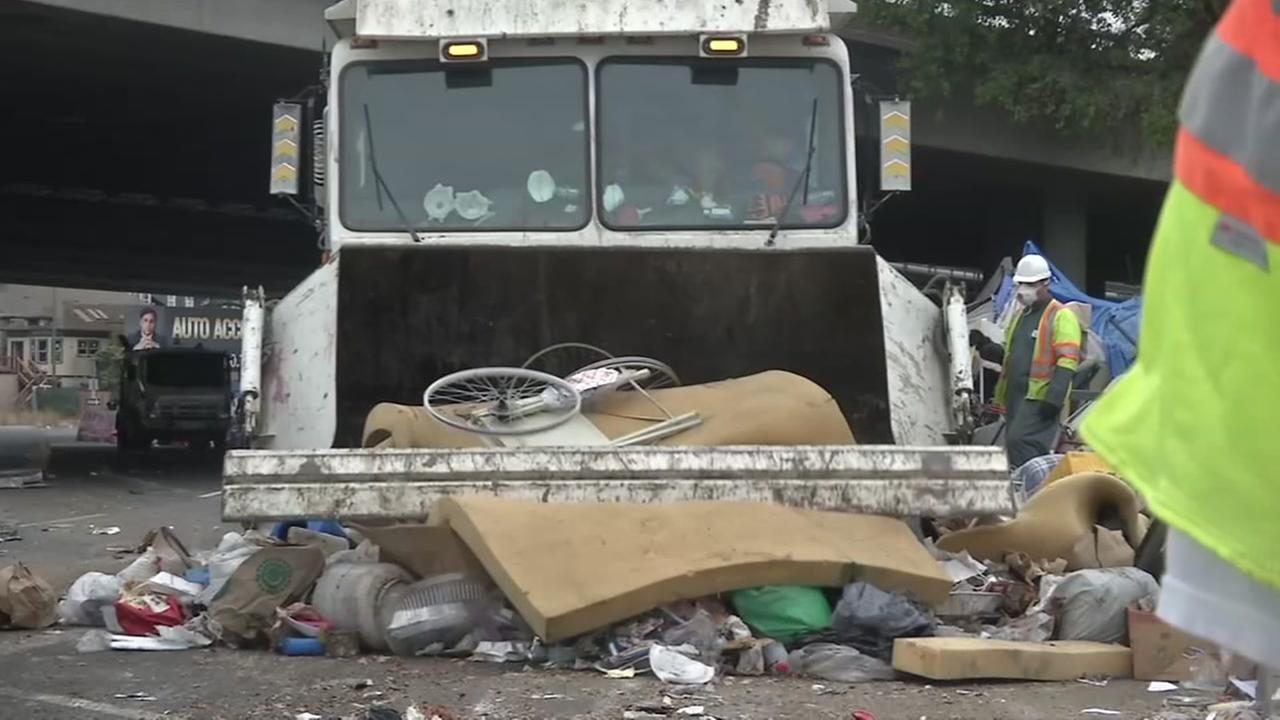 city of oakland considers buying $14 million hotel for homeless city of oakland considers buying $14 million hotel for homeless