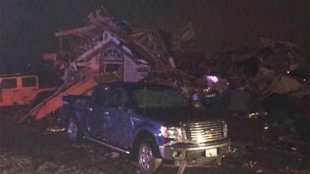 <div class='meta'><div class='origin-logo' data-origin='~ORIGIN~'></div>Major damage in Ovilla. Credit: Jonny Snow</div>