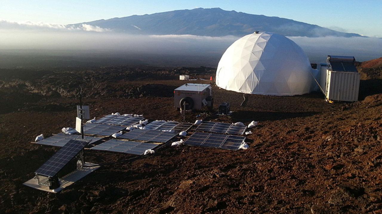 Scientists exit dome after yearlong Mars experiment