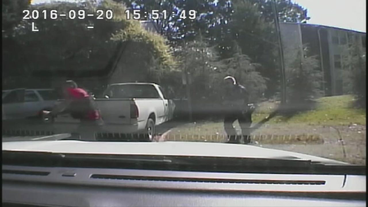 Prosecutor clears officer in man's death, says man was armed