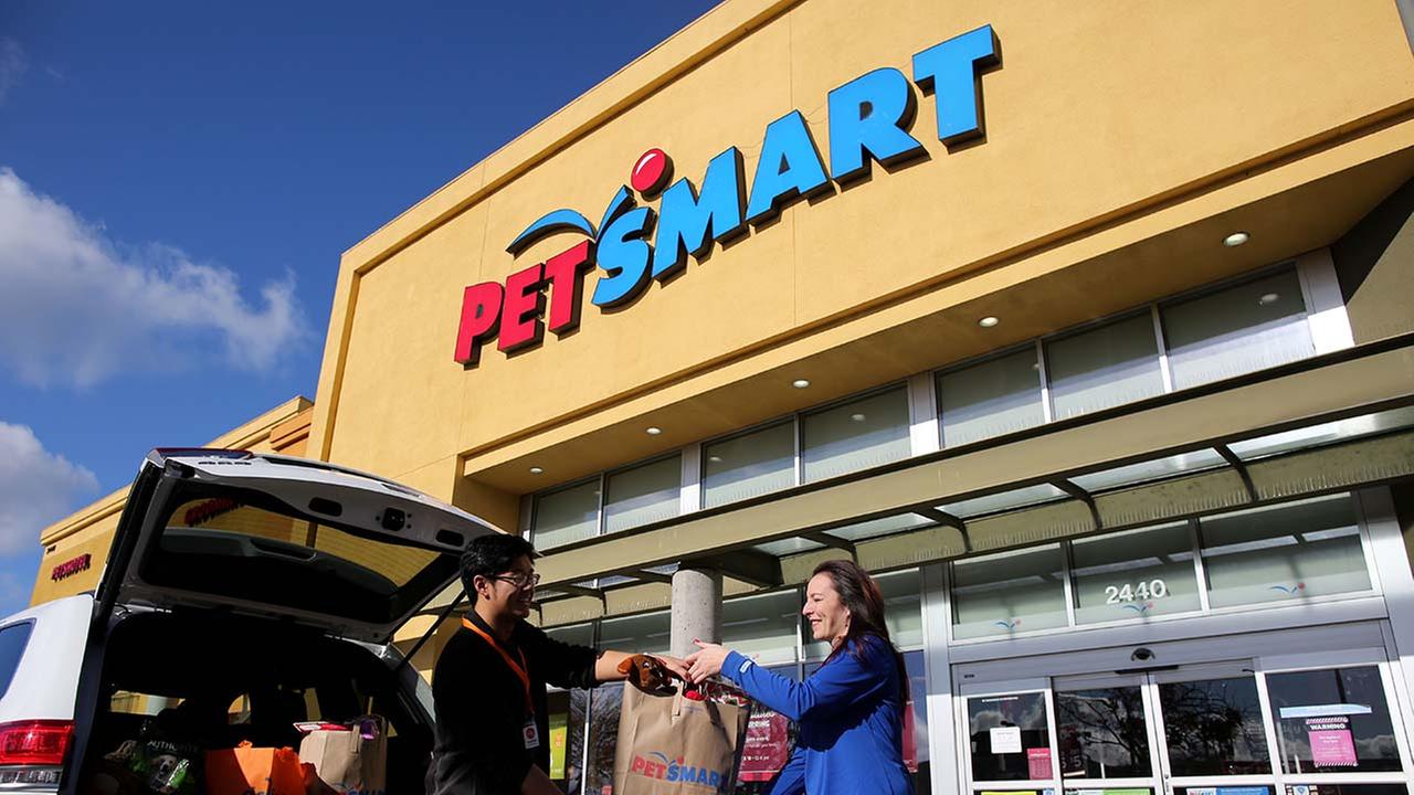 PetSmart recalling canned dog and cat food