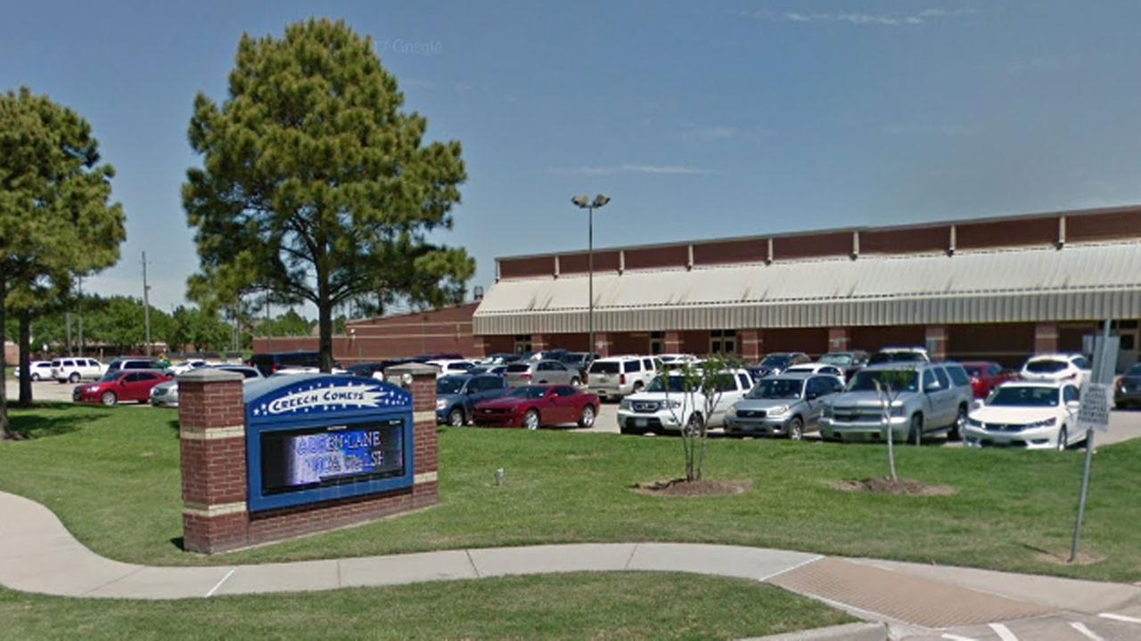 Flooded Katy school to resume class at UH campus