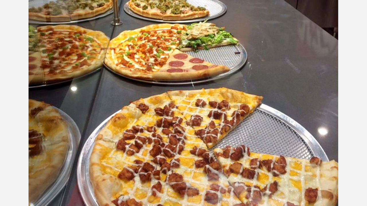 'Empire Pizza' Brings Pizza, Sandwiches And More To Westchase