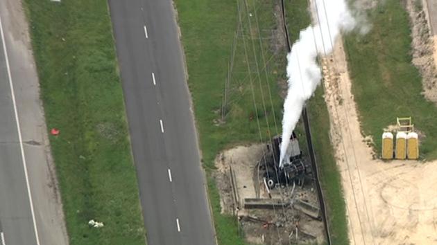 Highway 225 shut down in both directions between Allen Genoa and Goodyear