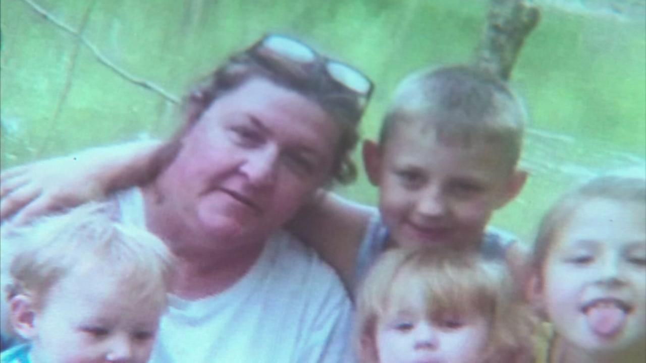 trying protect grandmother police dies ohio