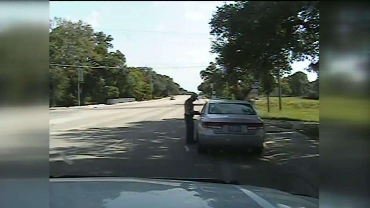 Perjury charge dropped against officer who arrested Sandra Bland