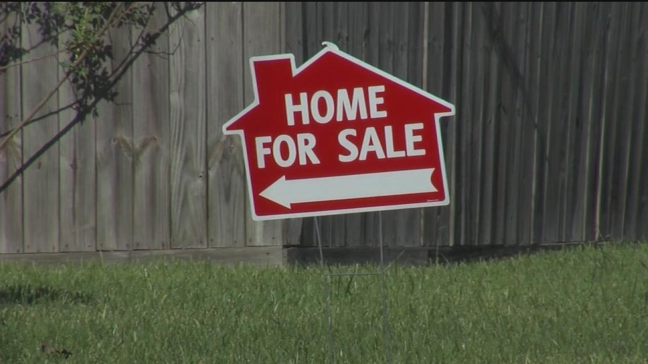 this-is-the-salary-you-need-to-buy-a-house-in-houston-abc13