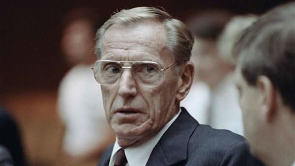 Charles H. Keating Jr., the disgraced financier who was imprisoned for his role in the costliest savings and loan failure of the 1980s, died on Apr. 1, 1990. He was 90. <span class=meta></span>