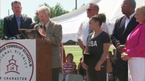 Olympic gymnast Laurie Hernandez returns home to fanfare