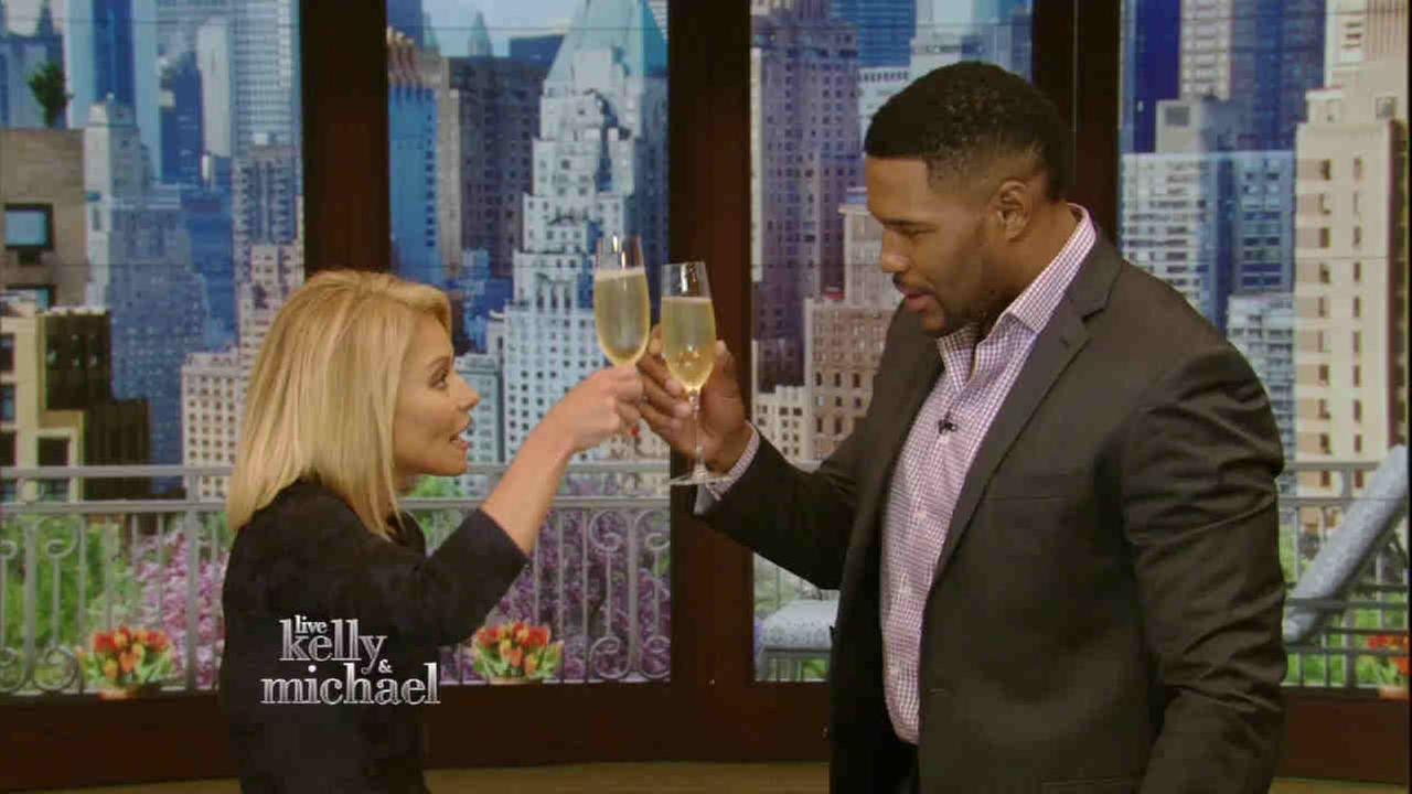 Michael Strahan Has Last Day On Live With Kelly And Michael 