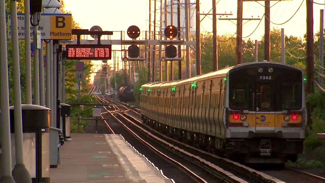 Commuters Fed Up Following Third Straight Day Of Problems At Penn Station