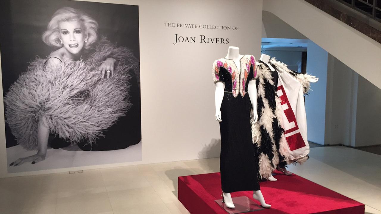 Joan Rivers Apartment photos: joan rivers' palatial new york apartment sells for $28 Joan Rivers Apartment photos: joan rivers' palatial new york apartment sells for $28