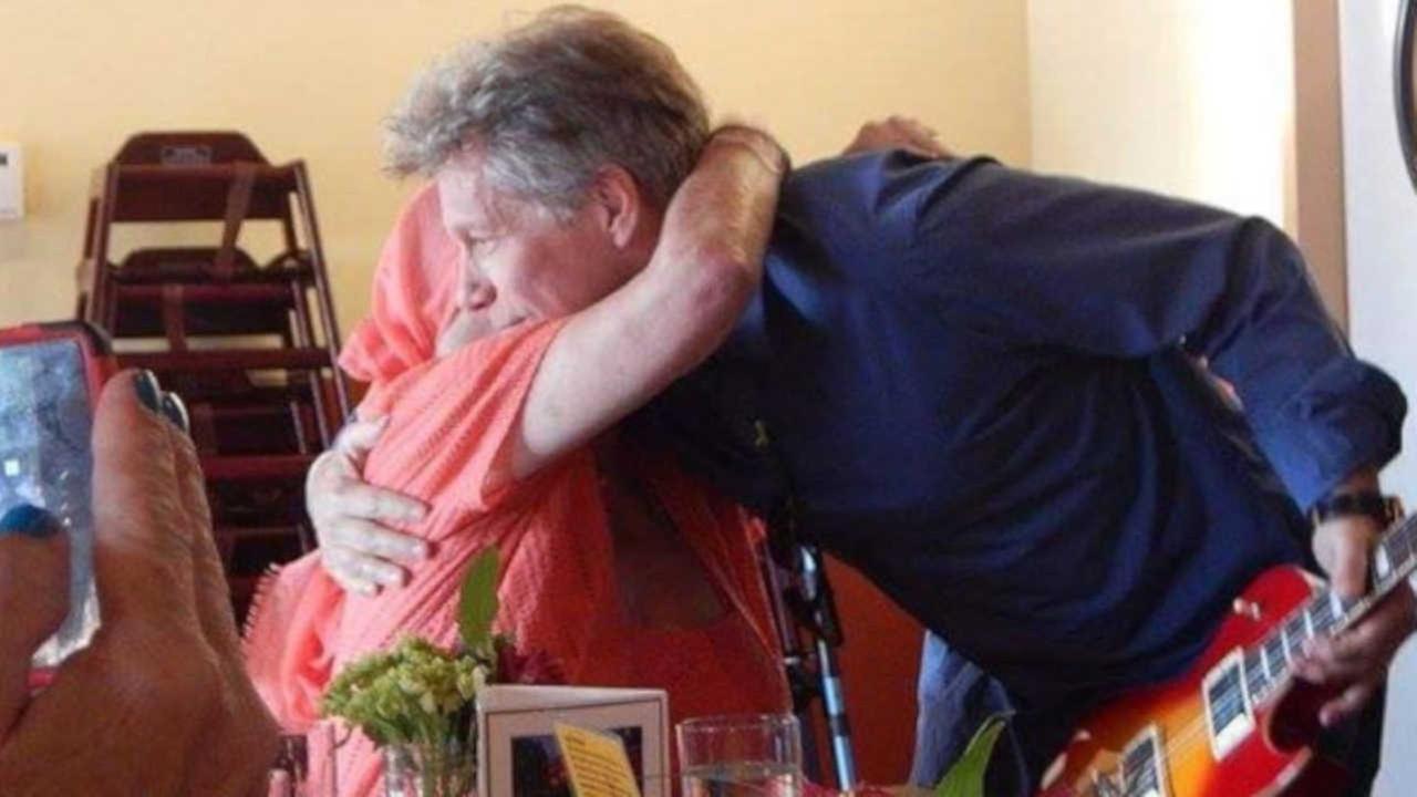 Watch Jon Bon Jovi Surprise Fan Who Is Fighting Stage 4 Cancer Watch Jon Bon Jovi Surprise Fan Who Is Fighting Stage 4 Cancer new foto Watch Jon Bon Jovi Surprise Fan Who Is Fighting Stage 4 Cancer Watch Jon Bon Jovi Surprise Fan Who Is Fighting Stage 4 Cancer new picture