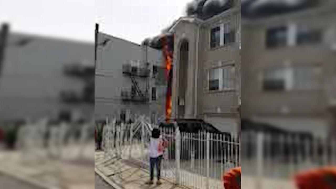 Fire burns through 3 apartment buildings in Newark, dozens of ... - WABC-TV