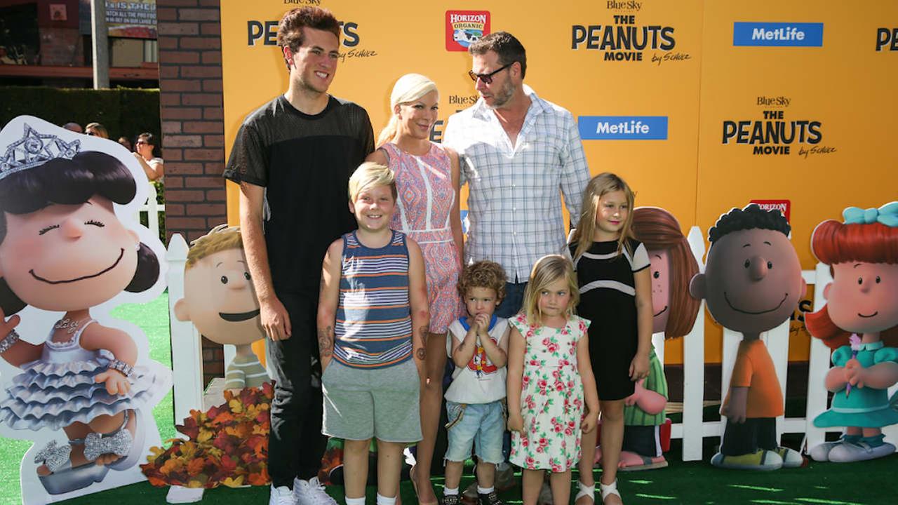 Tori Spelling and Dean McDermott expecting baby number 5