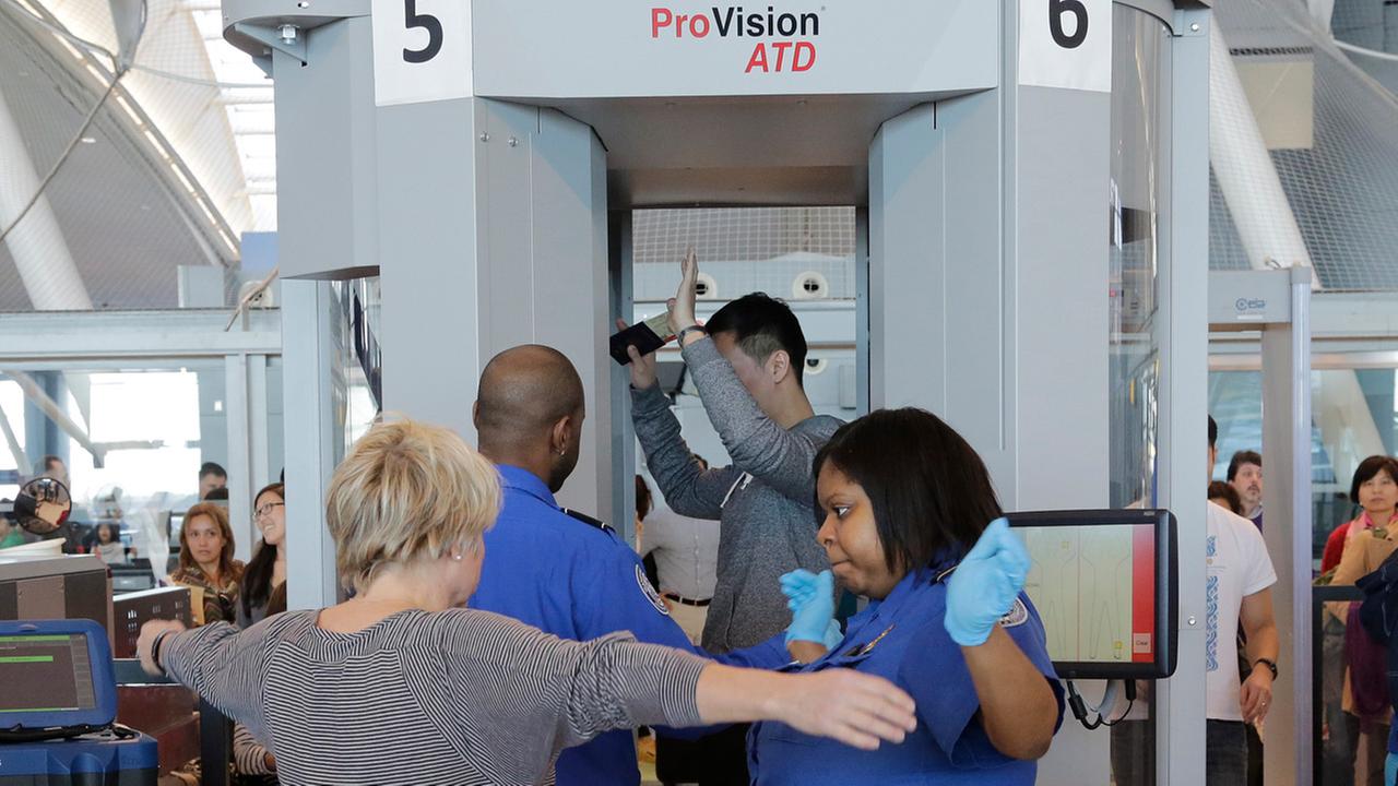 Calls for TSA changes after 11 passengers bypassed security screening