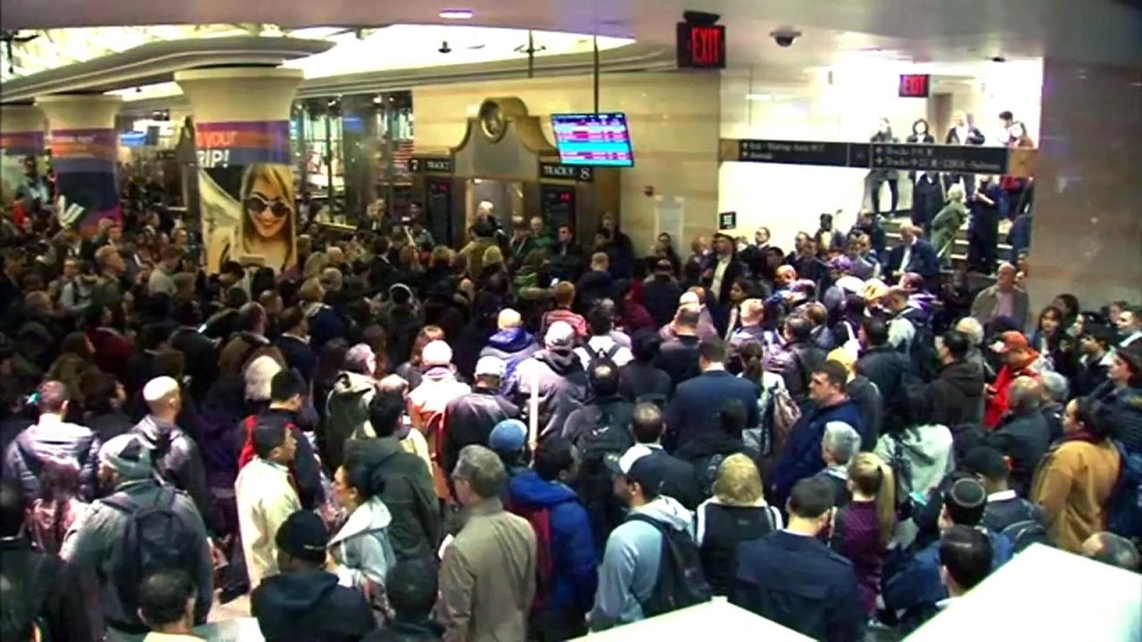 Cuomo calls on Trump for federal help with Penn Station
