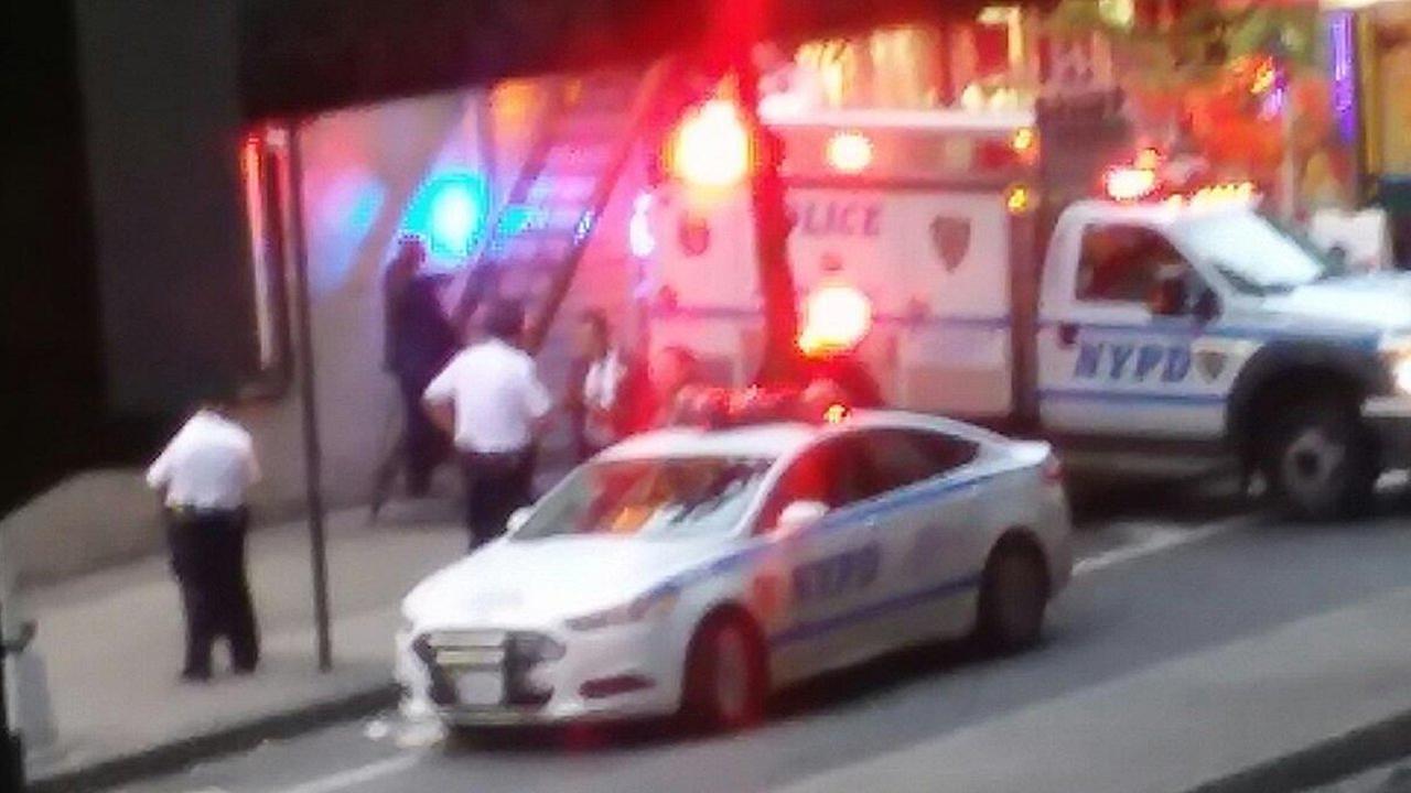 Pregnant woman, friend stabbed on subway in the Bronx, cops say
