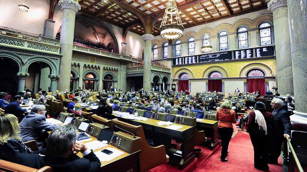 NY passes bill to restrict guns for domestic abusers