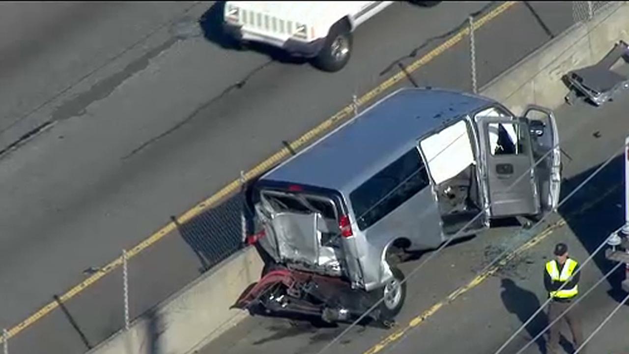 Multiple vehicle crash leaves 1 dead during rush hour in Little Falls