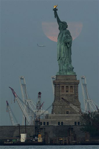 Statue Of Liberty Arrived In New York Harbor 130 Years Ago Wednesday