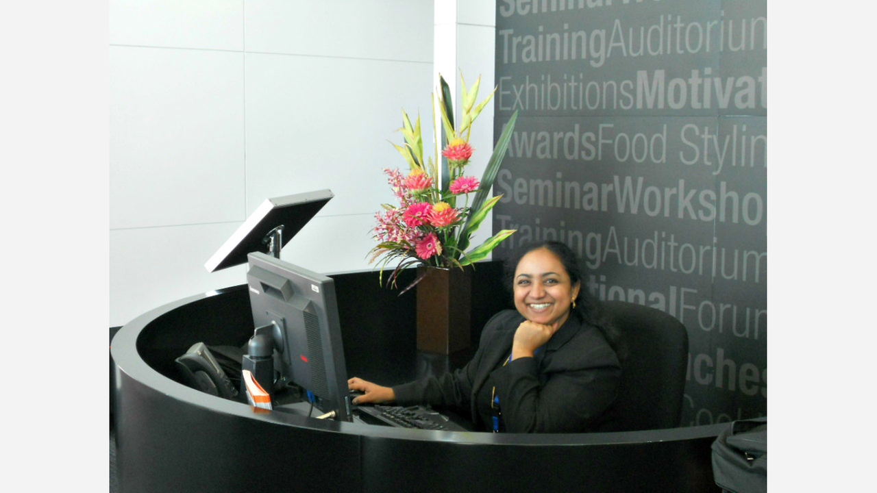 6 Receptionist Job Opportunities To Check Out In New York City