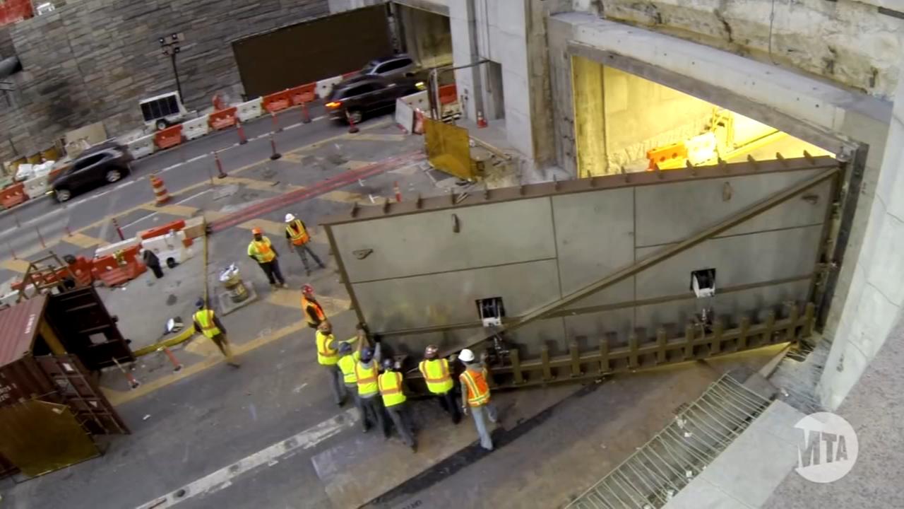 Exclusive look at new floodgates for MTA's Midtown, Hugh Carey tunnels