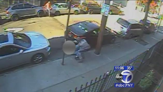 EXCLUSIVE: Man beaten in broad daylight in Bronx neighborhood