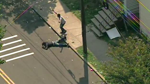 1 dead, 5 in custody after standoff in Newark