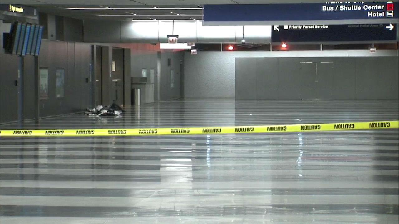 PHOTOS Unattended bag investigated at O'Hare Airport