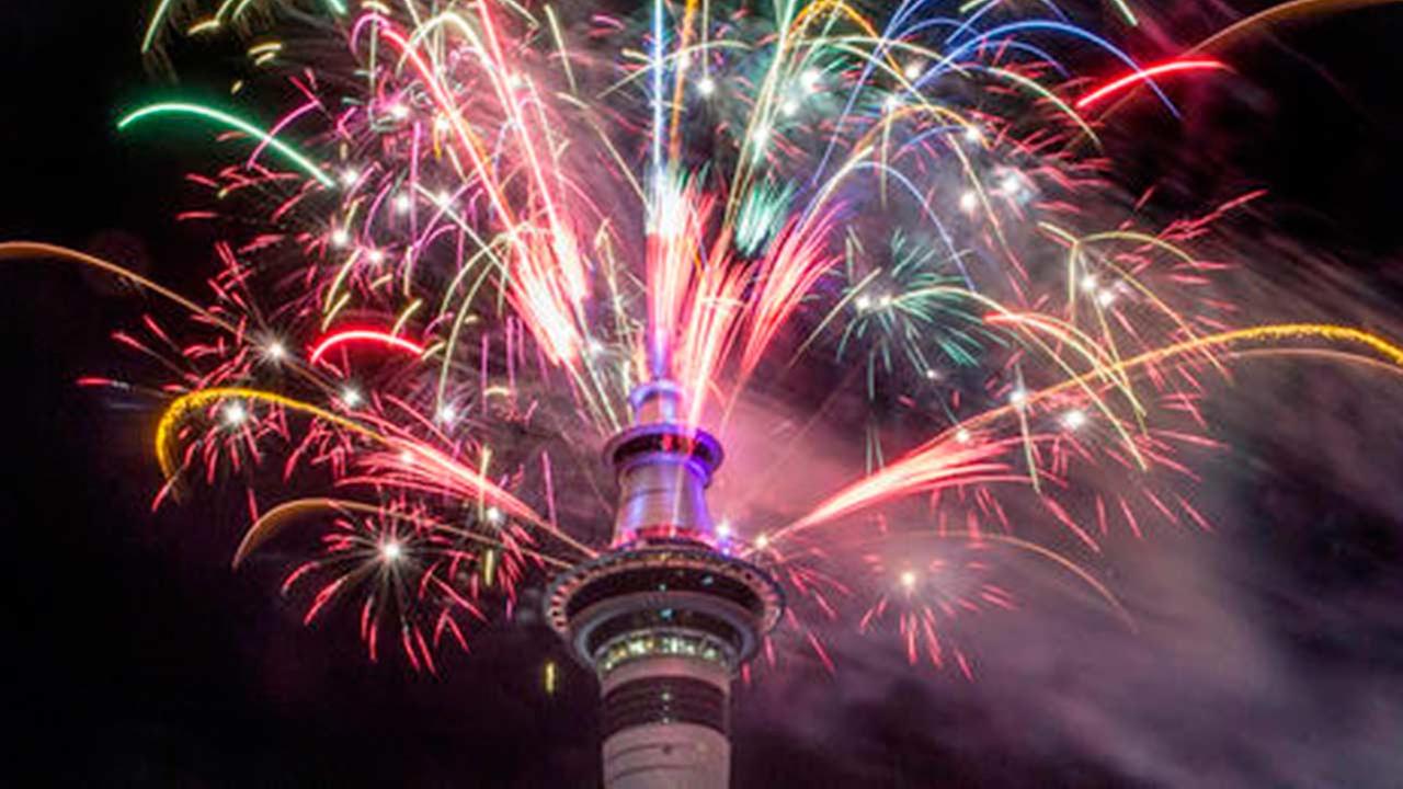 Happy 2017! See New Year's Eve celebrations around the world