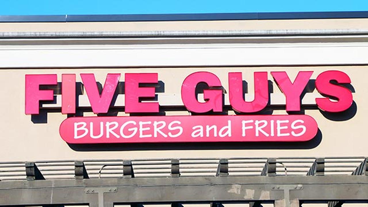 6 reasons Five Guys beats all other fast food burgers, hands down