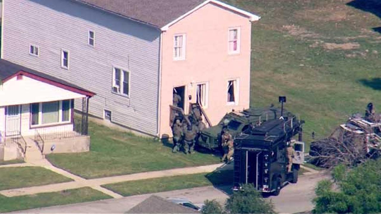 Chicago Hostage Situation Ends 2 Suspects In Custody 5152